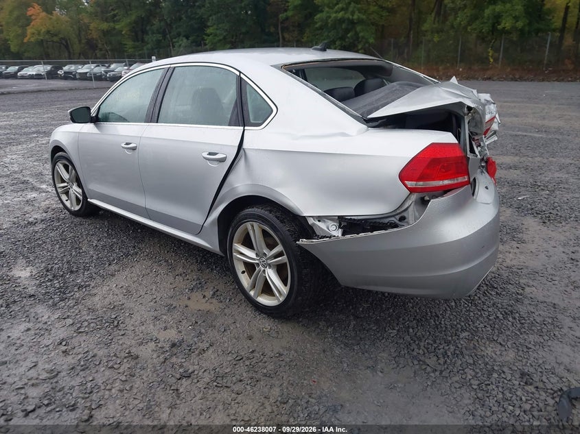 2014 VOLKSWAGEN PASSAT 2.0L TDI SE · Фото 3