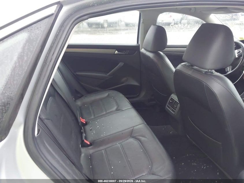 2014 VOLKSWAGEN PASSAT 2.0L TDI SE · Фото 8