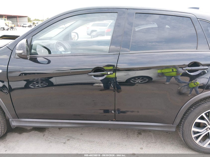2019 MITSUBISHI OUTLANDER SPORT 2.0 SE · Фото 15