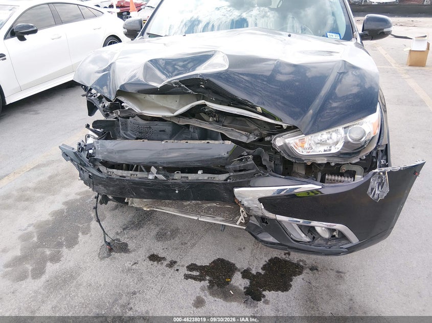 2019 MITSUBISHI OUTLANDER SPORT 2.0 SE · Фото 6