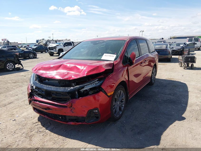 2025 Honda Odyssey Touring, Front End, IAAI, VIN 5FNRL6H80SB017557 — photo 2