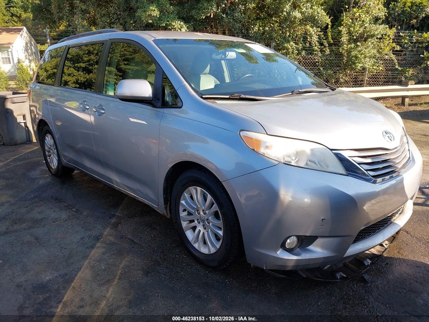 Vin: 5tdyk3dc2fs531385, lot: 46738147, toyota sienna xle 8 passenger 20151