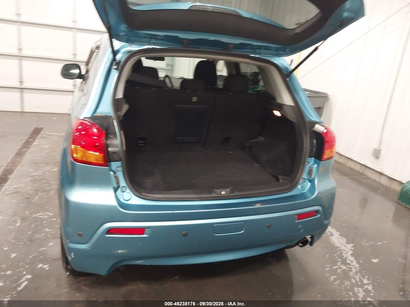 2012 MITSUBISHI OUTLANDER SPORT SE · Фото 17