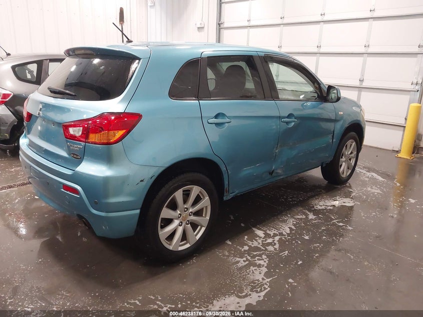 2012 MITSUBISHI OUTLANDER SPORT SE · Фото 4