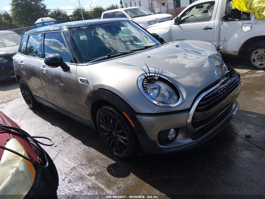 2016 MINI CLUBMAN COOPER
