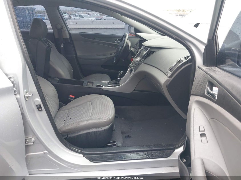 HYUNDAI SONATA 2011 VIN 5NPEC4AC6BH114846