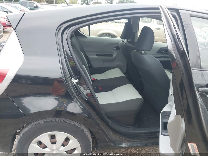 TOYOTA PRIUS C 2013 VIN JTDKDTB30D1536145