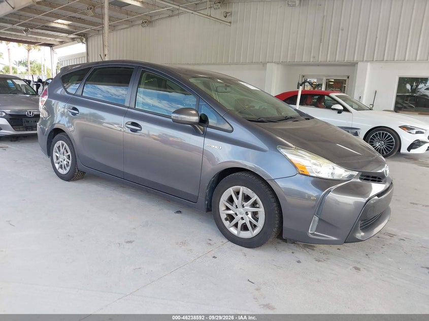 TOYOTA PRIUS V - zdjęcie 1