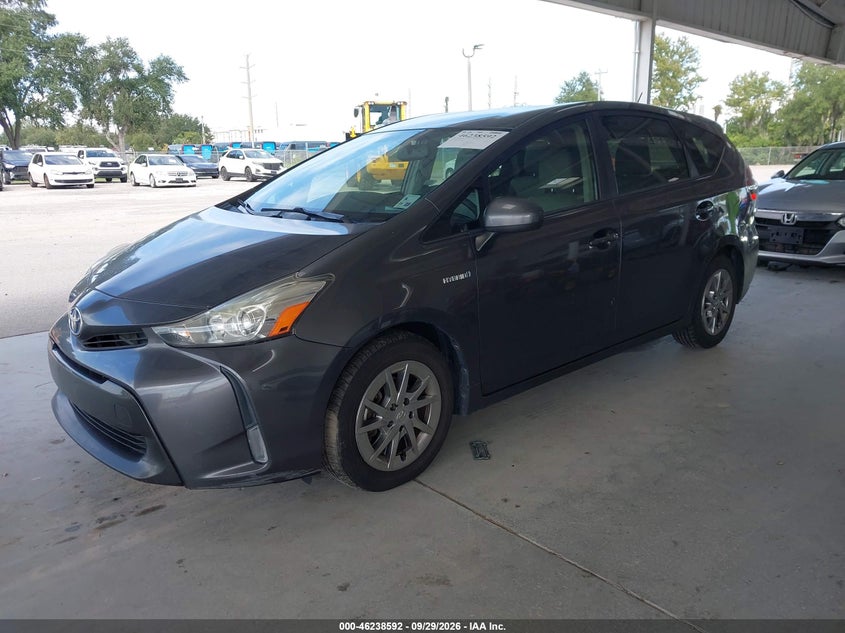 TOYOTA PRIUS V - zdjęcie 2