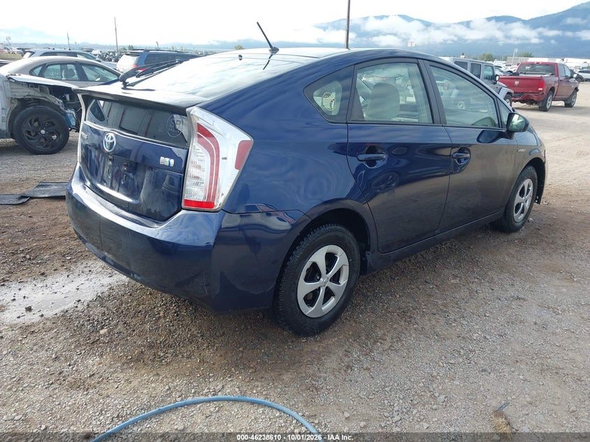 TOYOTA PRIUS - zdjęcie 4