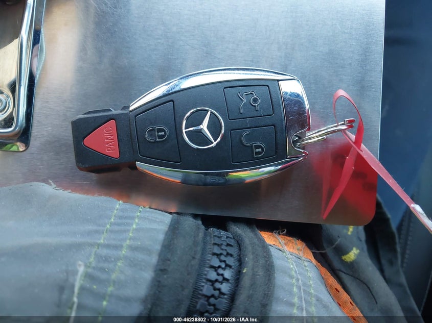 MERCEDES-BENZ SLC 300 - zdjęcie 11