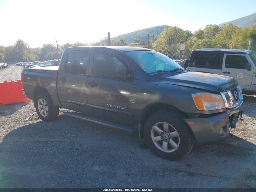 2010 NISSAN TITAN SE
