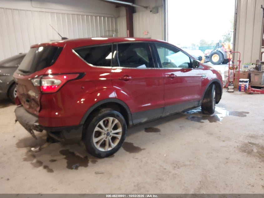 Vin: 1fmcu0gd3huc42193, lot: 46738945, ford escape se 20174