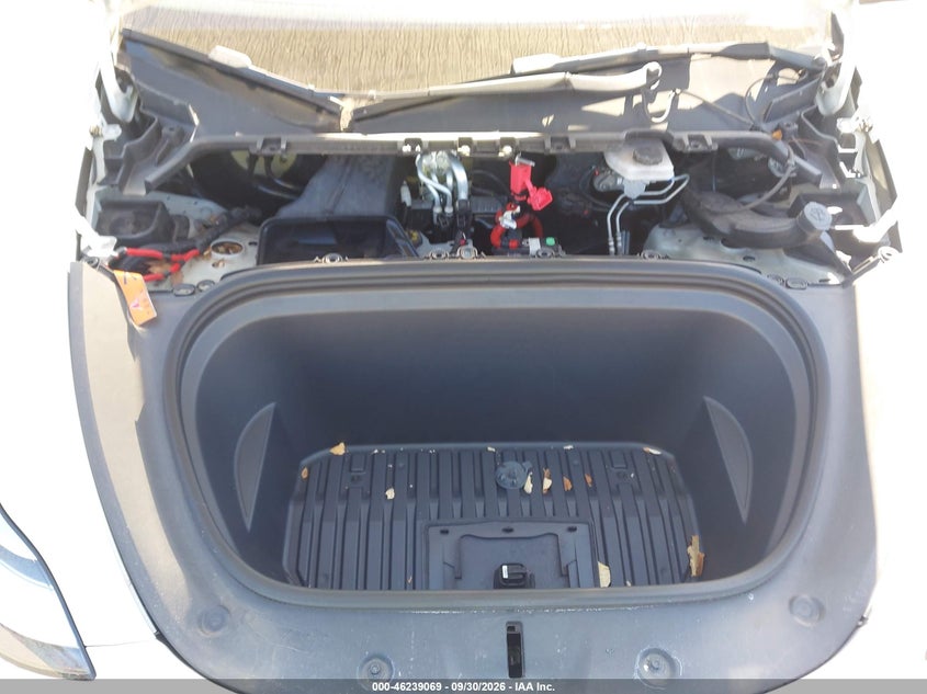 lot image 4