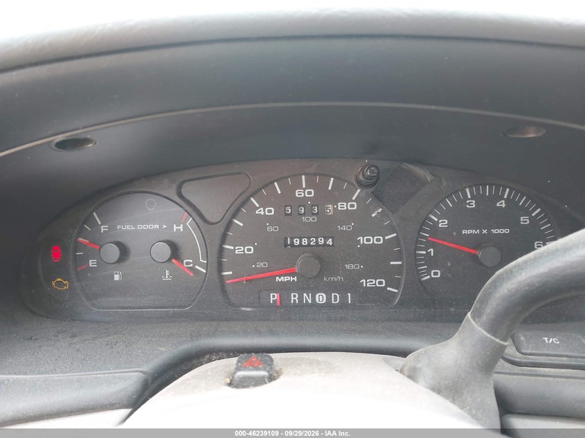 2002 FORD TAURUS auction photo 7
