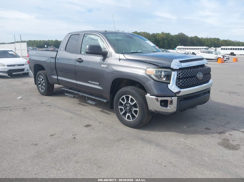 Vin: 5tfuw5f18jx737100, lot: 46739267, toyota tundra sr5 5.7l v8 2018 img_1