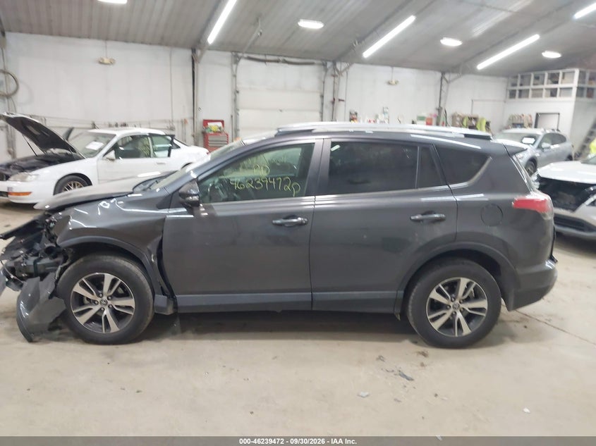 TOYOTA RAV4 - zdjęcie 15