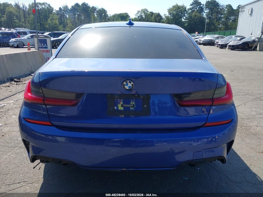 BMW 330I - zdjęcie 17