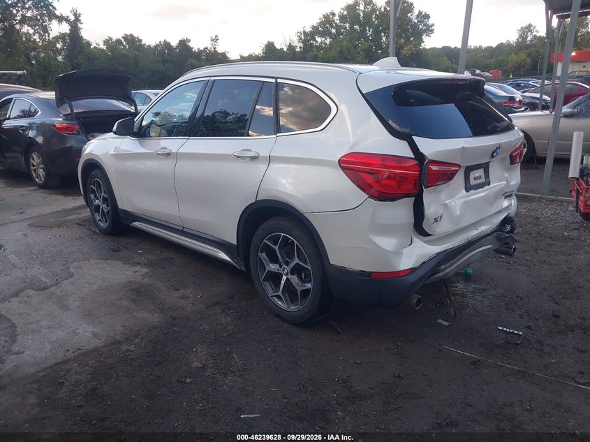 BMW X1 - zdjęcie 3
