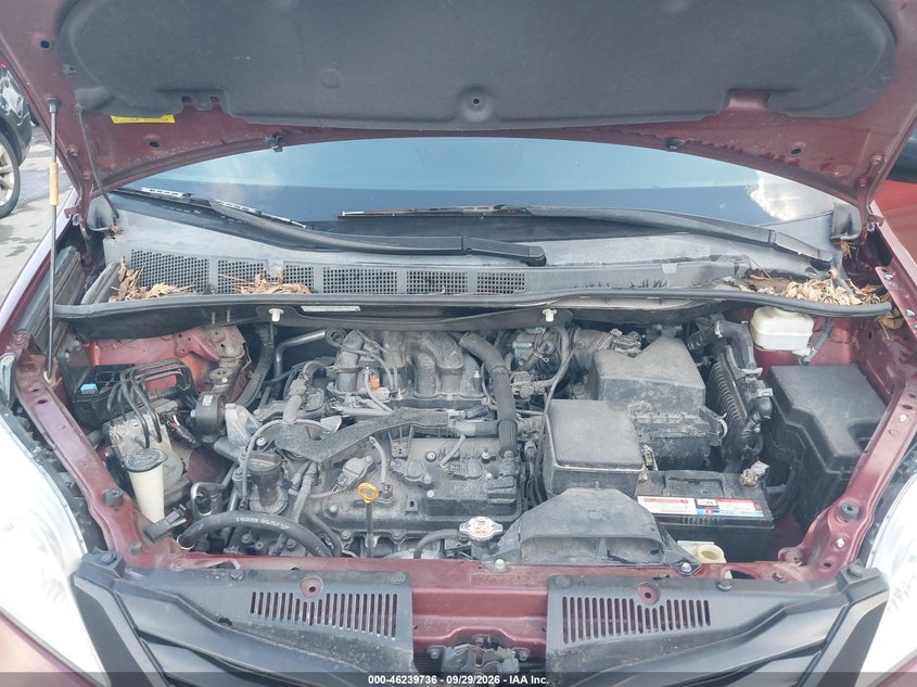 TOYOTA SIENNA - zdjęcie 10