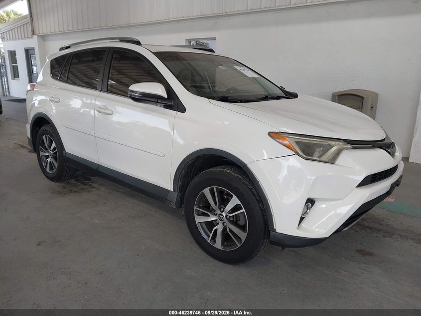 TOYOTA RAV4 - zdjęcie 1