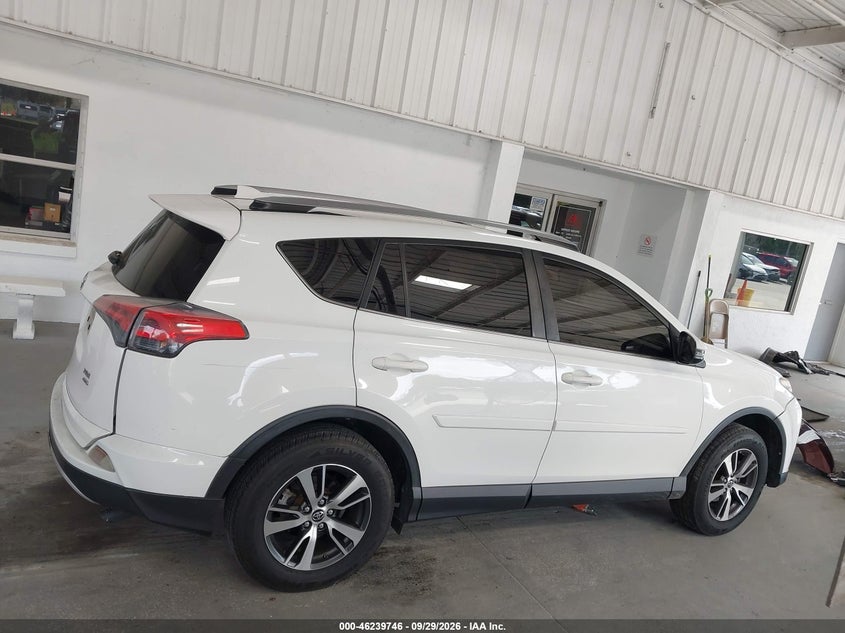 TOYOTA RAV4 - zdjęcie 14