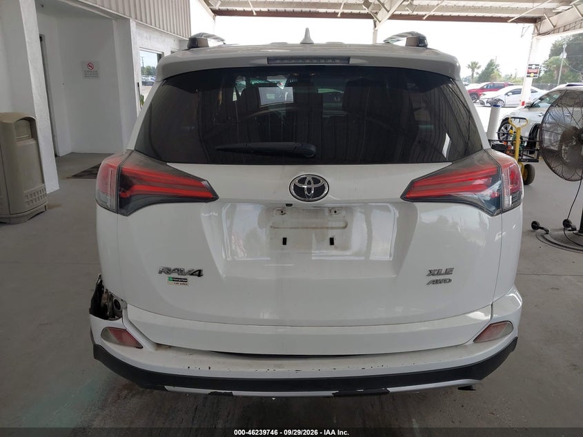 TOYOTA RAV4 - zdjęcie 17