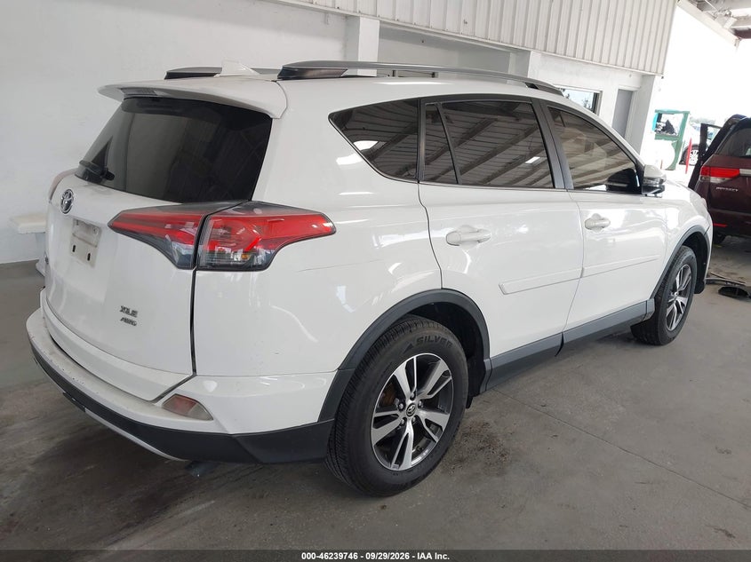 TOYOTA RAV4 - zdjęcie 4