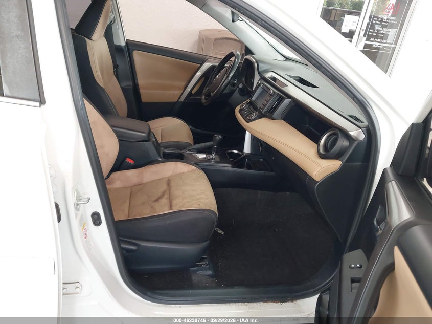 TOYOTA RAV4 - zdjęcie 5