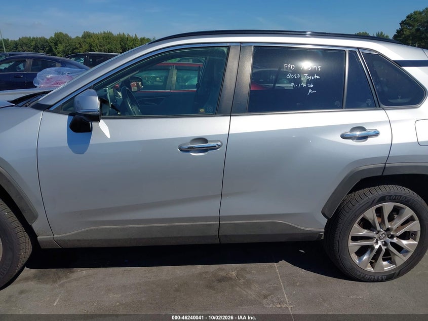 TOYOTA RAV4 - zdjęcie 15