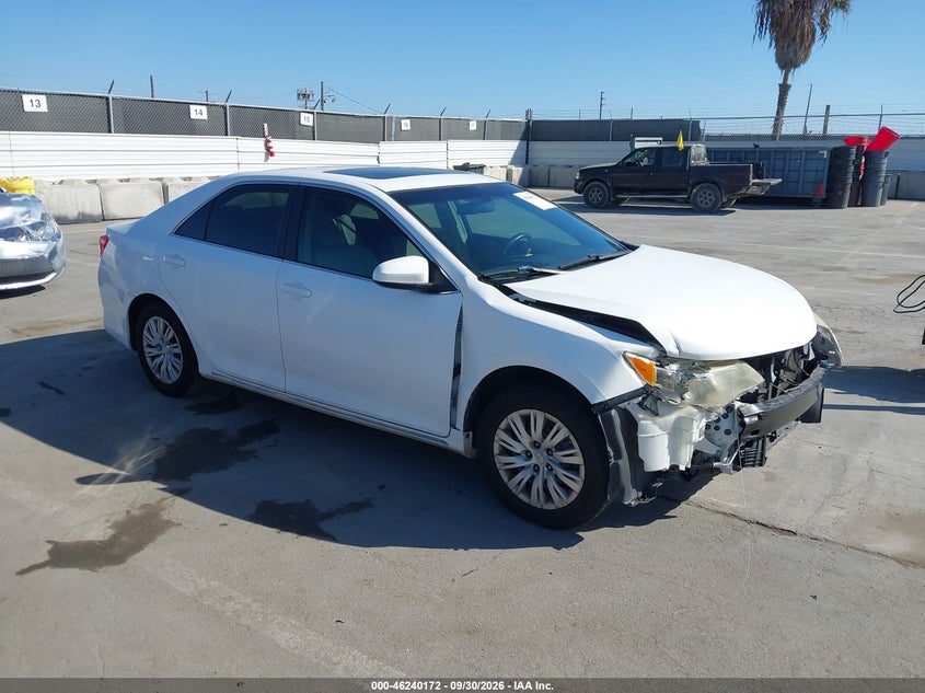 2014 Toyota Camry Le, Front, IAAI, VIN 4T1BF1FK9EU735352
