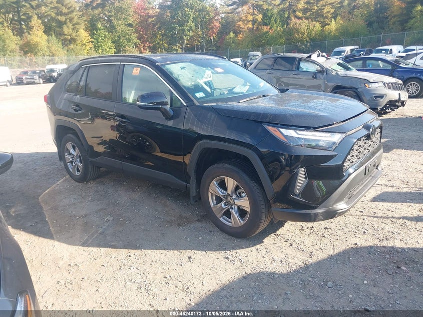 Vin: 2t3p1rfv9pc354660, lot: 46740167, toyota rav4 xle 20231