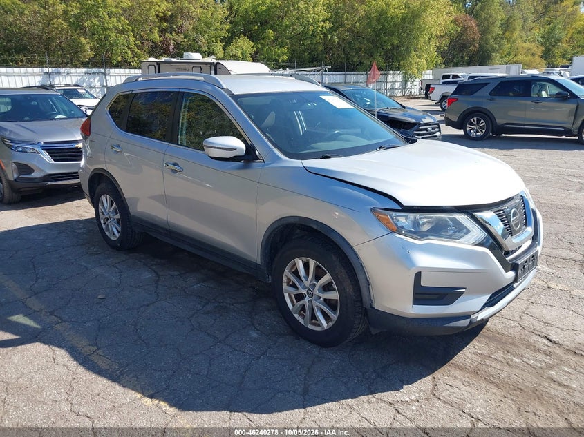 Vin: knmat2mv2hp597779, lot: 46740272, nissan rogue sv 2017 img_1