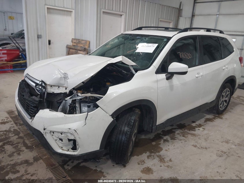 Vin: jf2skajc6lh590648, lot: 46740467, subaru forester premium 20202
