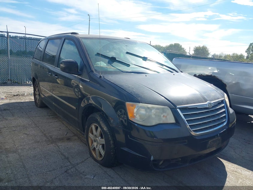 Vin: 2a4rr5d12ar204023, lot: 46740592, chrysler town & country touring 20101