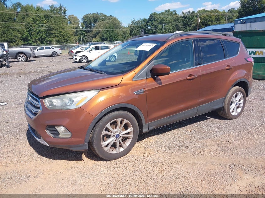 Vin: 1fmcu0gd7hua19672, lot: 46740651, ford escape se 20172