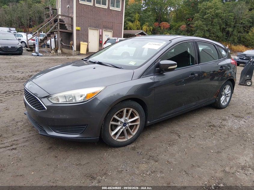 2015 FORD FOCUS SE · Фото 2