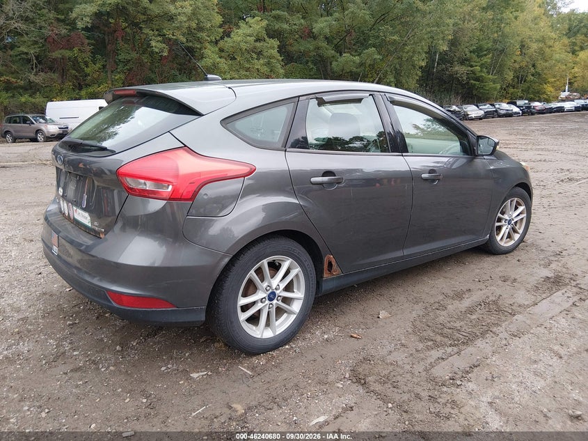 2015 FORD FOCUS SE · Фото 4