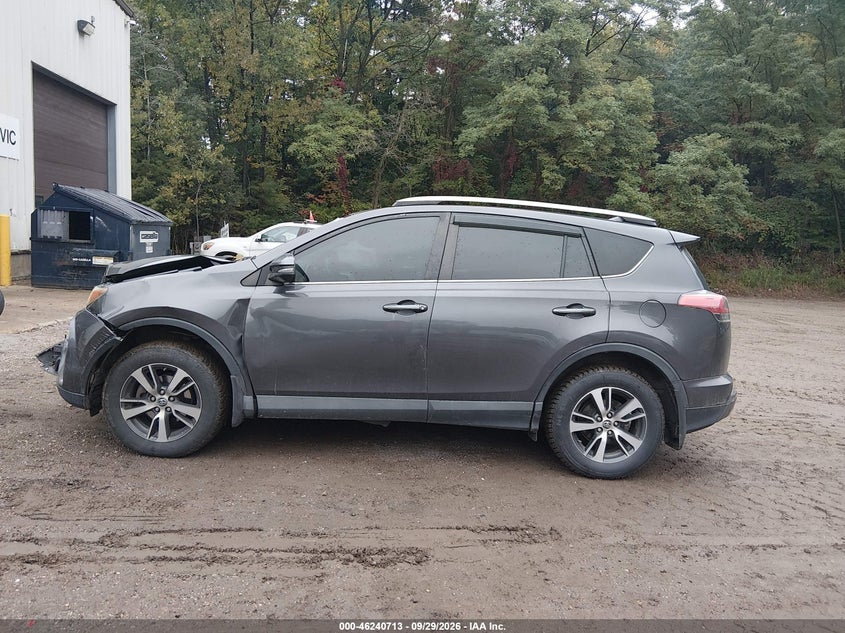 TOYOTA RAV4 - zdjęcie 14
