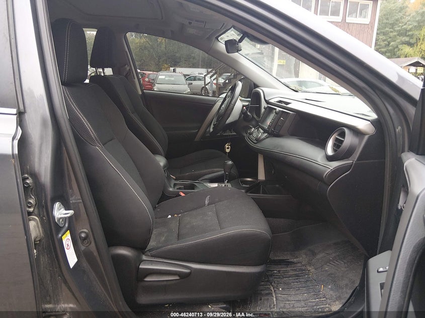 TOYOTA RAV4 - zdjęcie 5