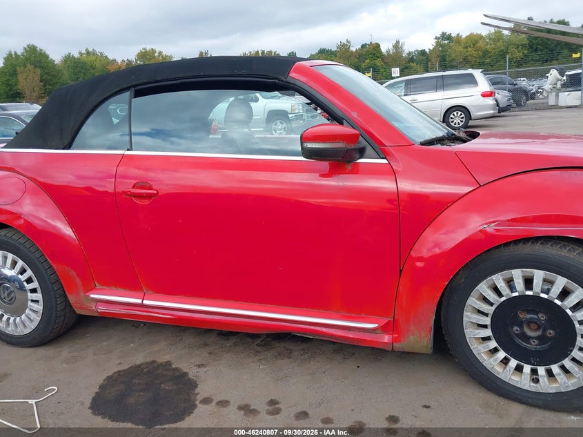 2013 VOLKSWAGEN BEETLE 2.5L · Фото 13