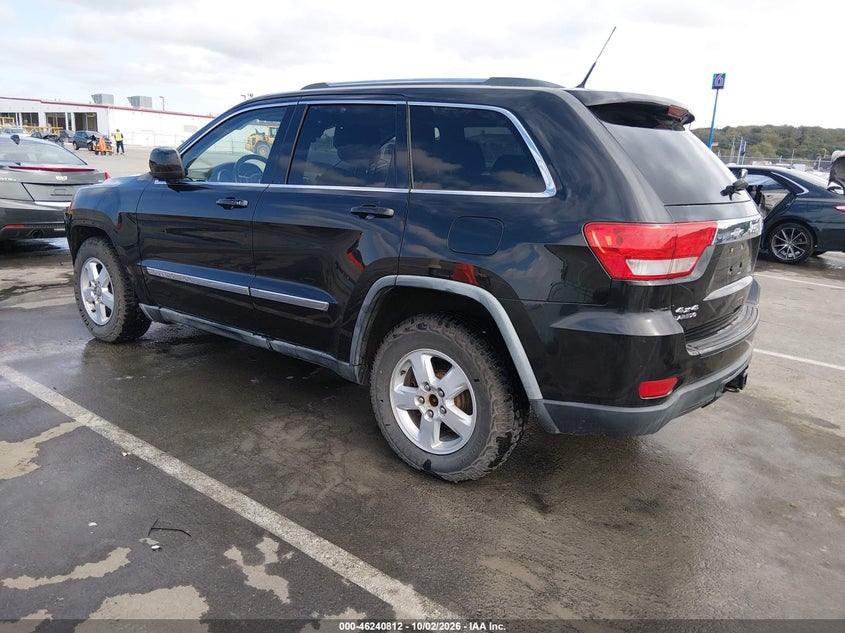 Vin: 1j4rr4gg6bc523784, lot: 46740806, jeep grand cherokee laredo 20113