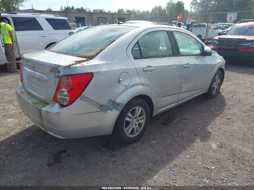 2012 CHEVROLET SONIC auction photo 4