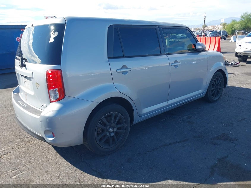 2013 SCION XB 10 SERIES · Фото 4