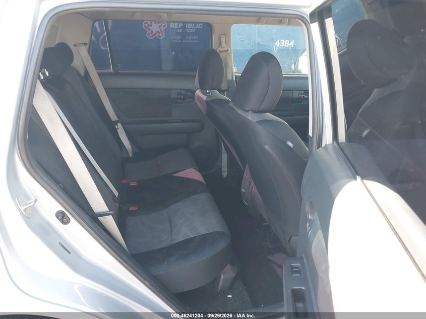 2013 SCION XB 10 SERIES · Фото 8