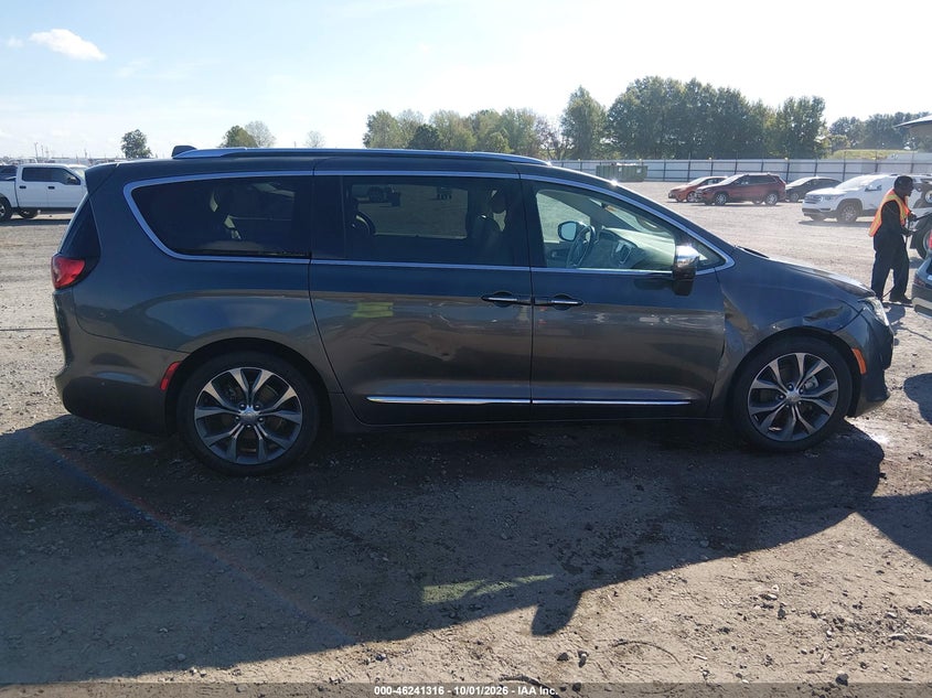 CHRYSLER PACIFICA - zdjęcie 13