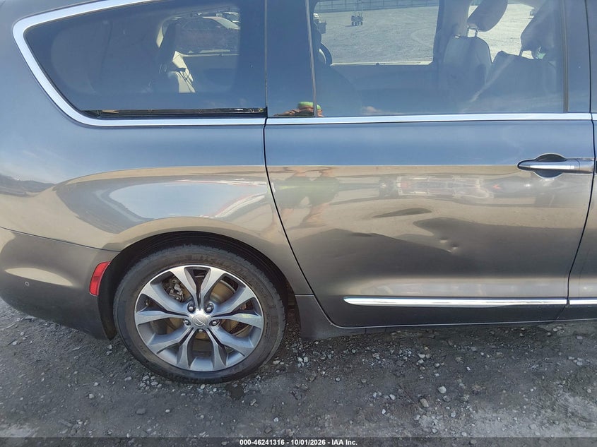 CHRYSLER PACIFICA - zdjęcie 19