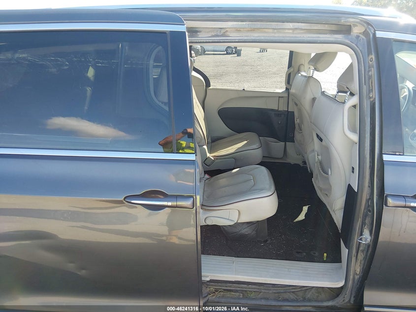 CHRYSLER PACIFICA - zdjęcie 8