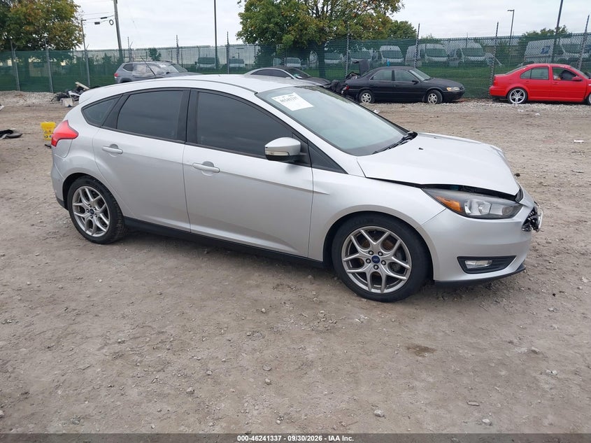 Vin: 1fadp3k27fl386572, lot: 46741331, ford focus se 20151