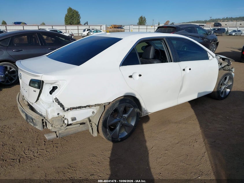 Vin: 4t1bk1fk1eu544262, lot: 46741472, toyota camry se v6 20144